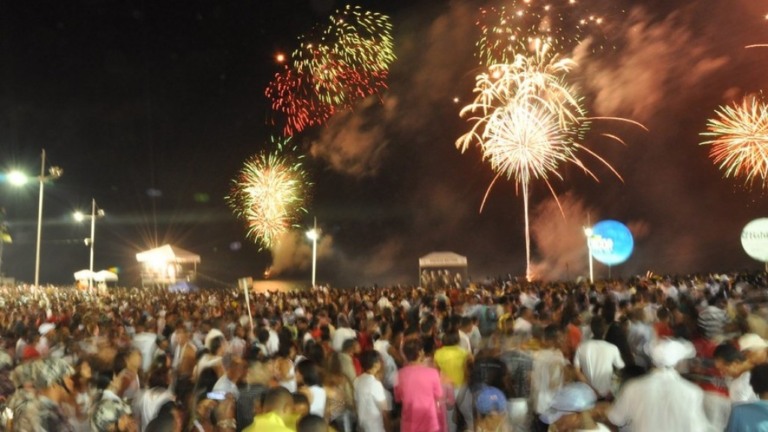 Festa de réveillon em Salvador é cancelada; carnaval também é analisado