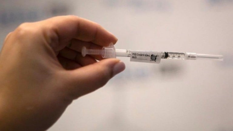 PR: Homem afirma ter HIV e ameaça injetar seringa durante roubo de celular