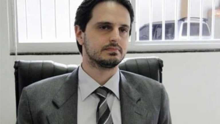 STF cancela afastamento de promotor que investigou Gilmar Mendes