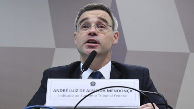 Cerimônia de posse de André Mendonça no STF tem data definida