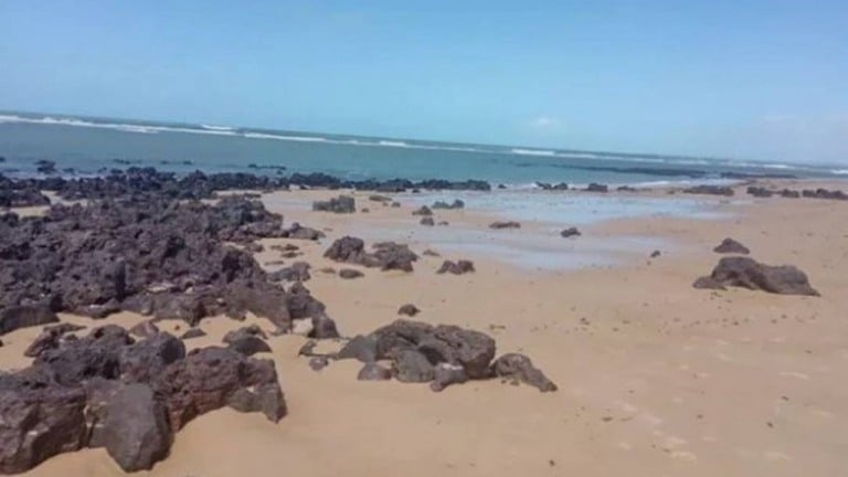 PF termina investigação sobre manchas de óleo que atingiram litoral brasileiro