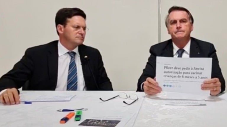 "Deixa eu morrer, problema é meu", diz Bolsonaro sobre não se vacinar