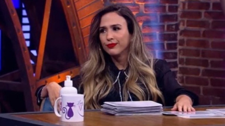 Fiuk não responde perguntas no "Lady Night" e deixa Tatá Werneck constrangida