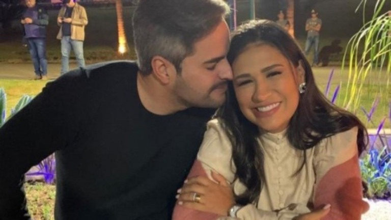 Simone admite crise no casamento com Kaká Diniz
