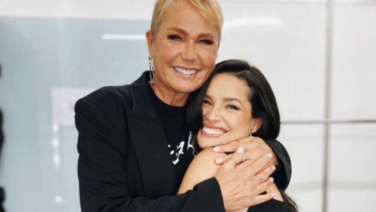 Xuxa Meneghel e Juliette se conhecem em ensaio do Prêmio Multishow