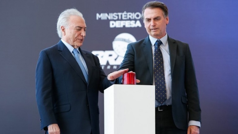 Temer ajudou Bolsonaro a reunir votos a favor de Mendonça, diz coluna