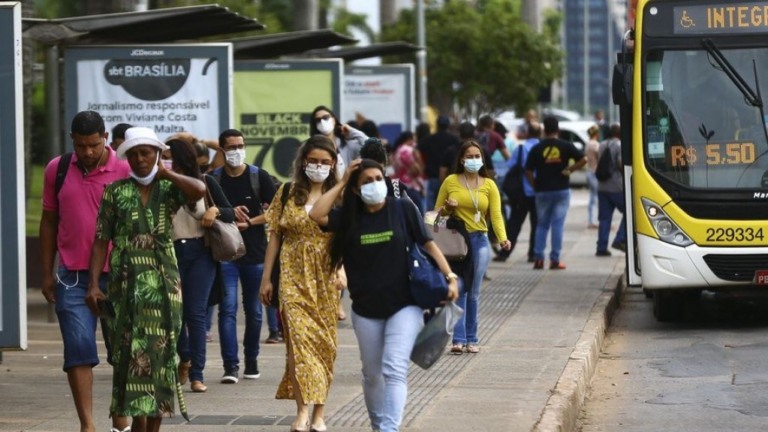Em 24h, Brasil tem 233 óbitos por covid-19 e 10 mil casos