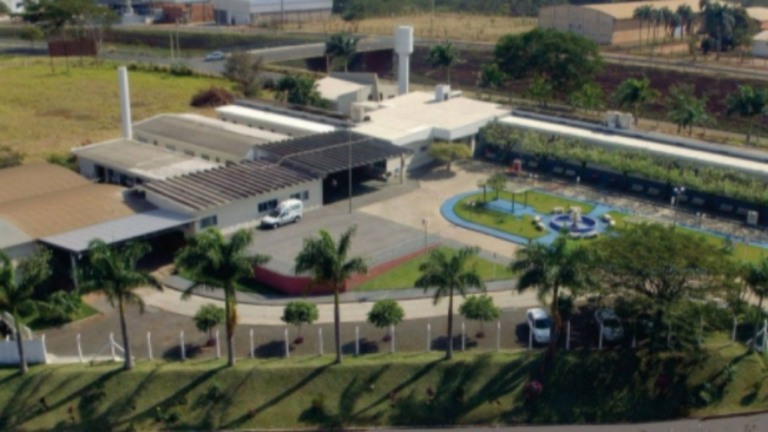 Três idosos morrem e 49 são infectados em surto de covid-19 em asilo