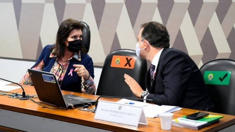 Pré-candidatos à presidência, Pacheco e Tebet protagonizam embate no Senado