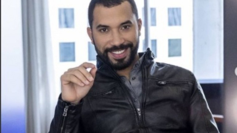 "Dei uns beijinhos nos Estados Unidos", diz Gil do Vigor
