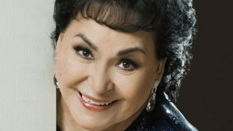 Morre atriz de Maria do Bairro, Carmen Salinas, aos 82 anos