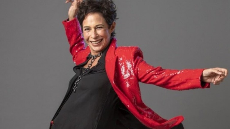 "Uma boa provocação", diz Andréa Beltrão sobre cena de masturbação em novela
