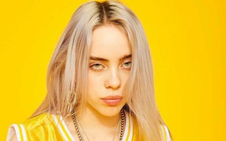Billie Eilish foi a estrela do Saturday Night Live no último sábado