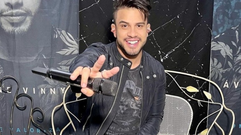 Preso por ameaça a ex, web resgata postagens de Ávine Vinny em apoio a DJ Ivis