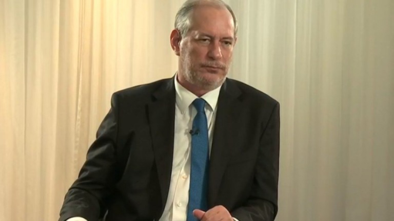 Sob pressão no PDT, Ciro Gomes se complica em palanques estaduais