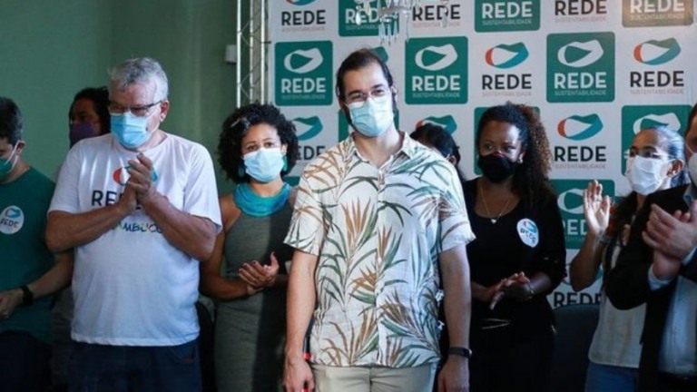 Túlio Gadelha troca PDT pela Rede Sustentabilidade