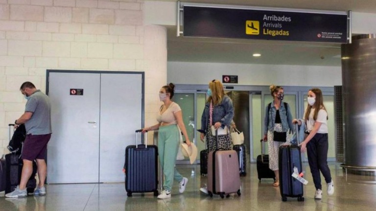 Governo federal define regras para entrada de viajantes no Brasil