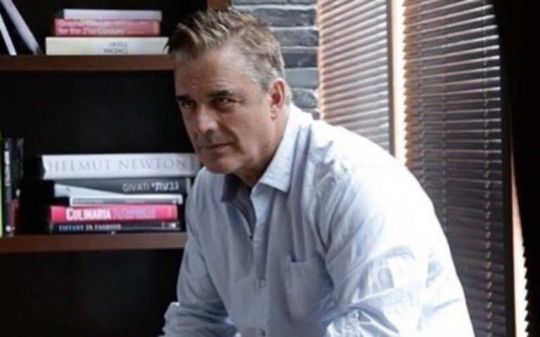 Acusado de assédio, ator de "Sex And The City" vive crise no casamento