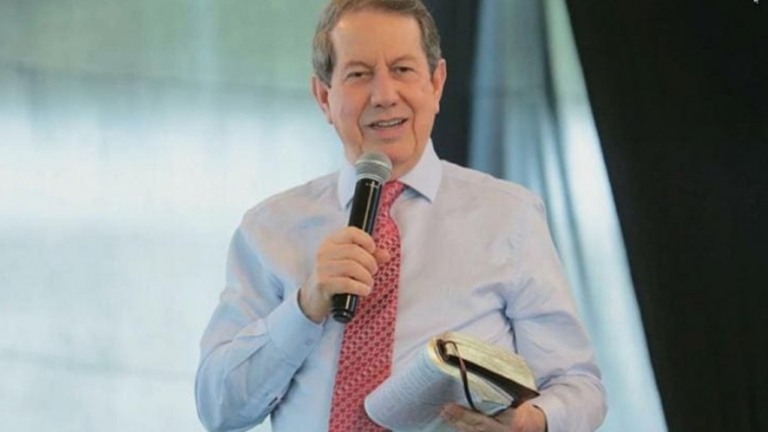 R.R Soares deixa a Band após 18 anos 'por causa' de Faustão R.R Soares deixa a Band após 18 anos 'por causa' de Faustão