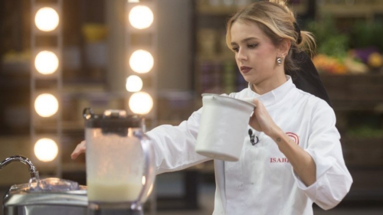 Após trabalhar na Globo, campeã do MasterChef desiste de ser atriz