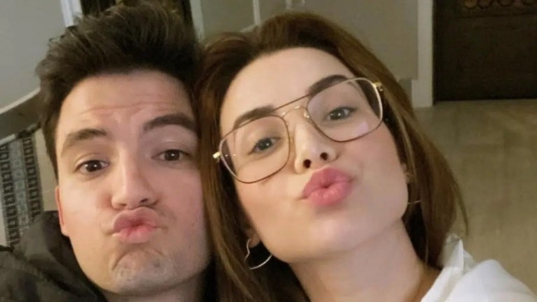 Bruna Gomes diz que Felipe Neto terminou namoro por telefone no Natal