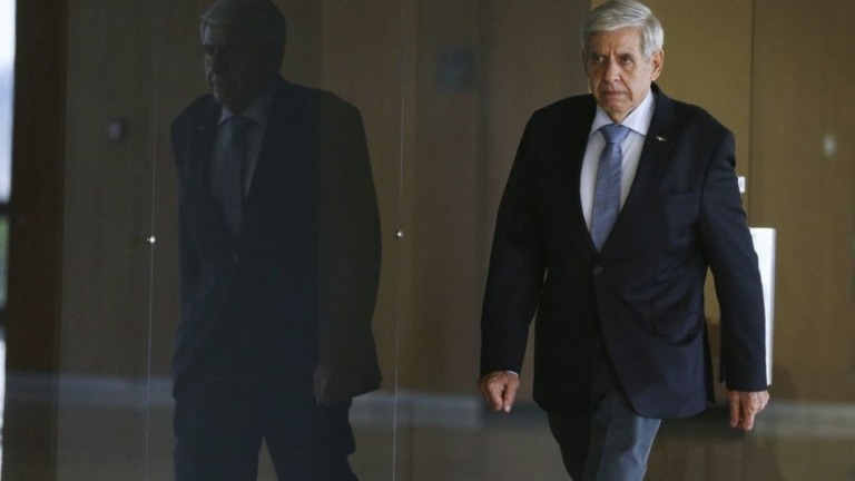 General Heleno cria regras para uso das redes sociais do governo