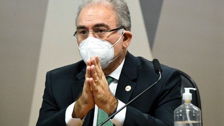 Bahia: Queiroga promete vacinas, médicos e remédios, mas não dá prazos