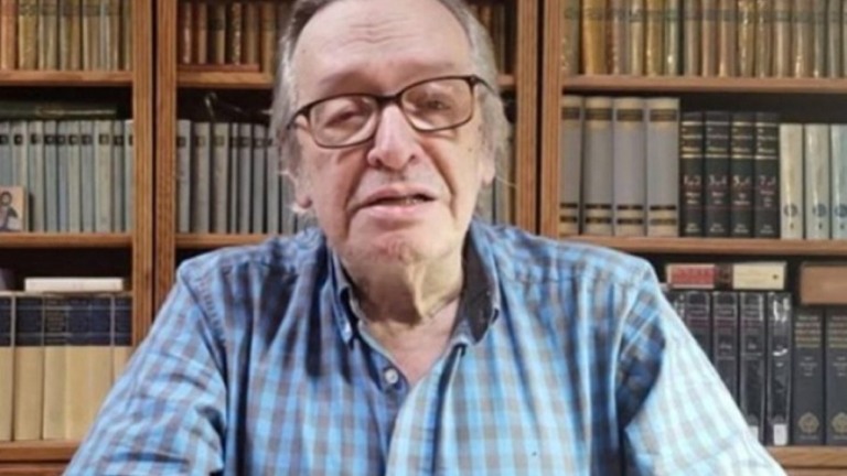 Olavo de Carvalho declara voto em Bolsonaro por "falta de alternativa"
