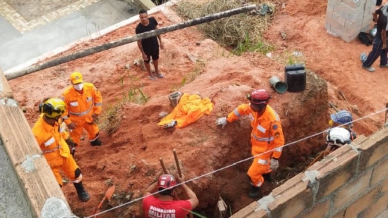 MG: dois homens morrem após desmoronamento de barranco