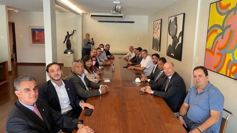 Lira defendeu orçamento sem vinculação ao teto para Bahia, diz Lídice