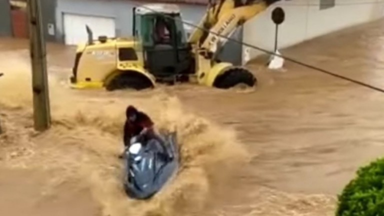 Norte de Minas Gerais sofre com chuvas; mil pessoas ficam desabrigadas