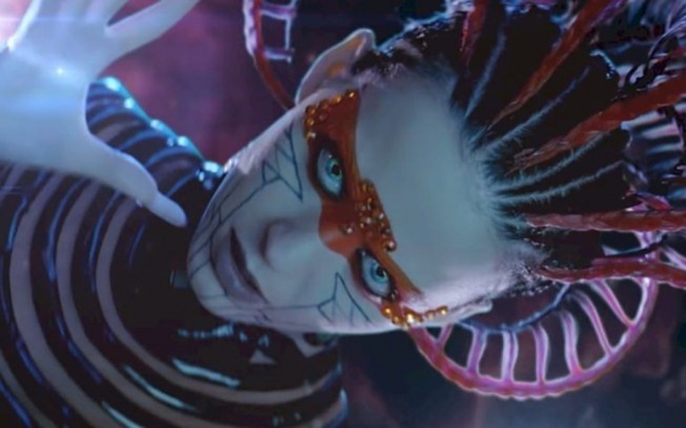 Katy Perry alcança 600 milhões de views no YouTube com "E.T."