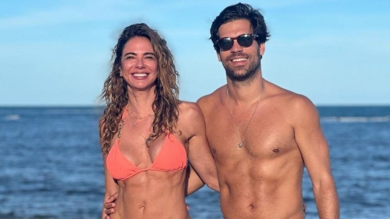 Luciana Gimenez aparece em foto junto do namorado durante viagem