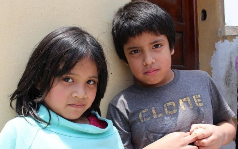 O drama dos órfãos no Peru, país com mortalidade mais alta na pandemia