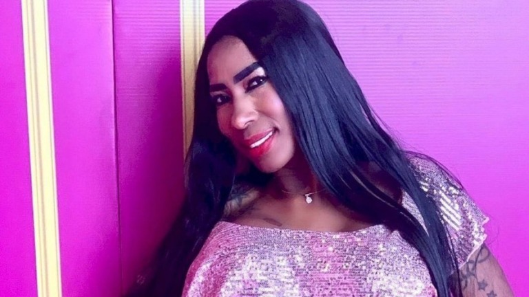 Inês Brasil implora por vaga no BBB22: "Boninho e Globo não me chamam"