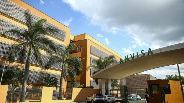 Ameaças à Anvisa: jovem de 17 anos é suspeito de enviar e-mails