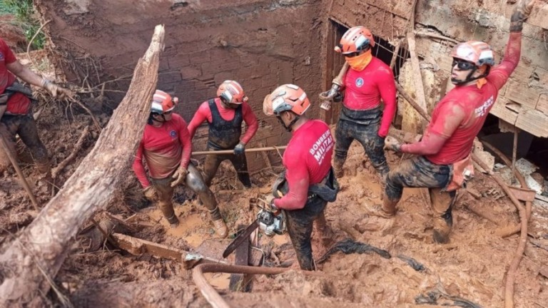5 estados têm risco de deslizamentos neste domingo (2), diz Cemaden