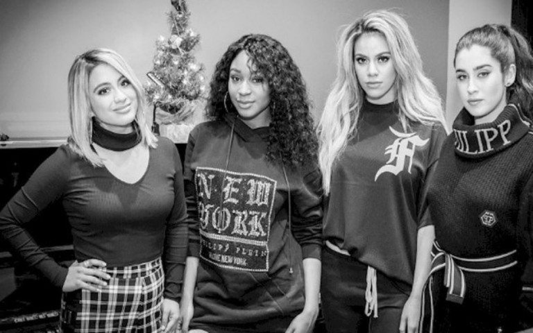 Ex-integrantes de Fifth Harmony interagem no Twitter