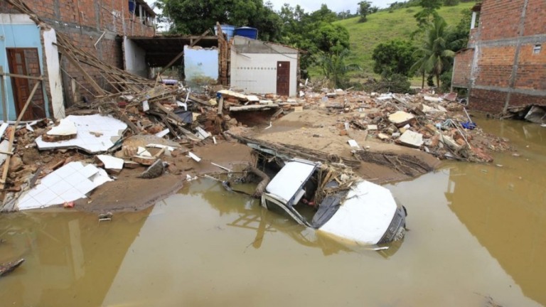 Número de afetados pelas chuvas na Bahia se aproxima de 800 mil