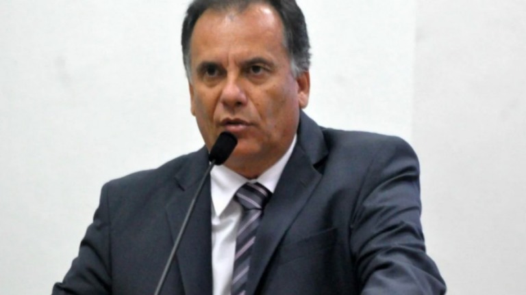 Macaé: nomeado para Casa Civil tem condenação por superfaturar merenda