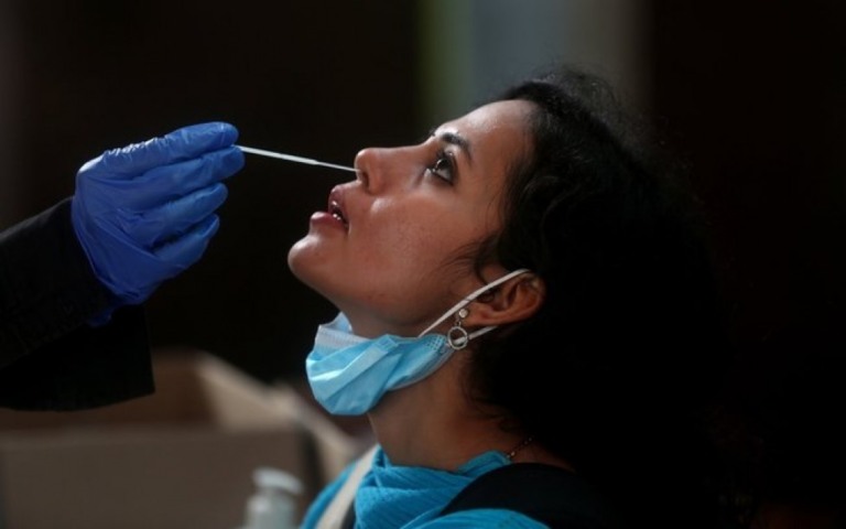 O que é a 'covid incidental' e que pistas nos dá sobre a ômicron