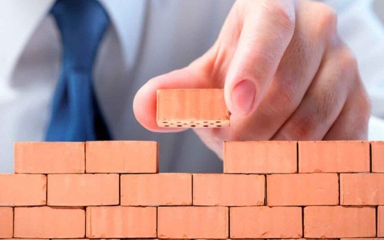 10 hábitos que te impedem de crescer financeiramente