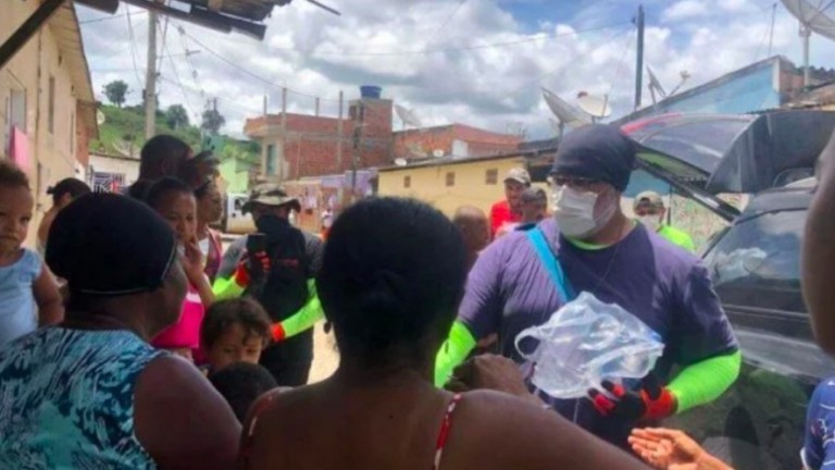 Frota visita Bahia e diz que população pede volta de Lula