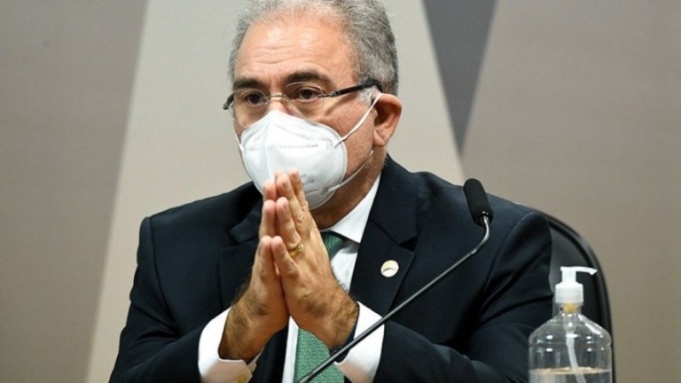 Senadores da CPI pedem convocação de Queiroga sobre vacinação infantil