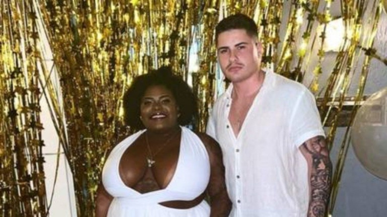 Noivo de Jojo Todynho se derrete pela cantora: "Meu presente"