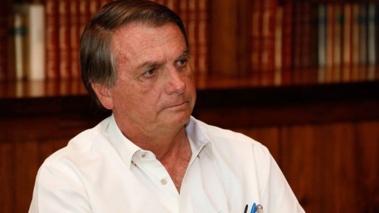 Bolsonaro promulga compromisso contra racismo e intolerância