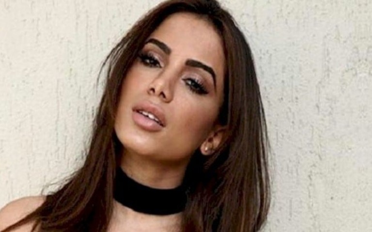 Anitta terá a "ajuda" de Luciano Huck para arrumar um namorado no "Domingão"