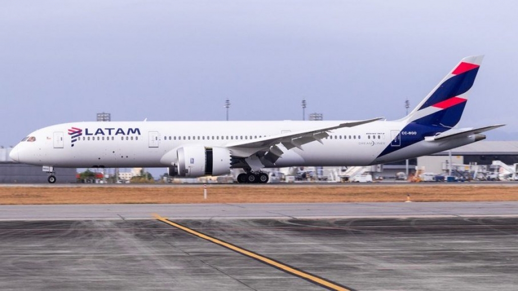Latam cancela 183 voos por alta de casos de Covid e gripe; veja lista Latam cancela 183 voos por alta de casos de Covid e gripe; veja lista