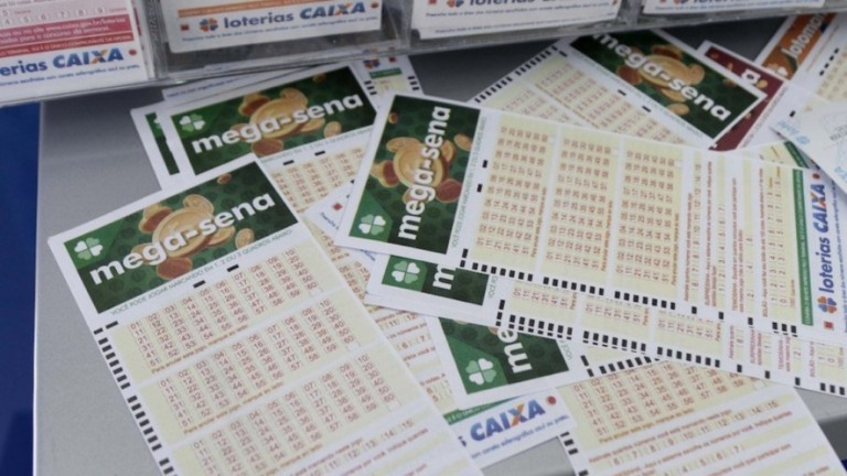 Mega-Sena premia R$ 10,5 milhões nesta quarta; confira as dezenas