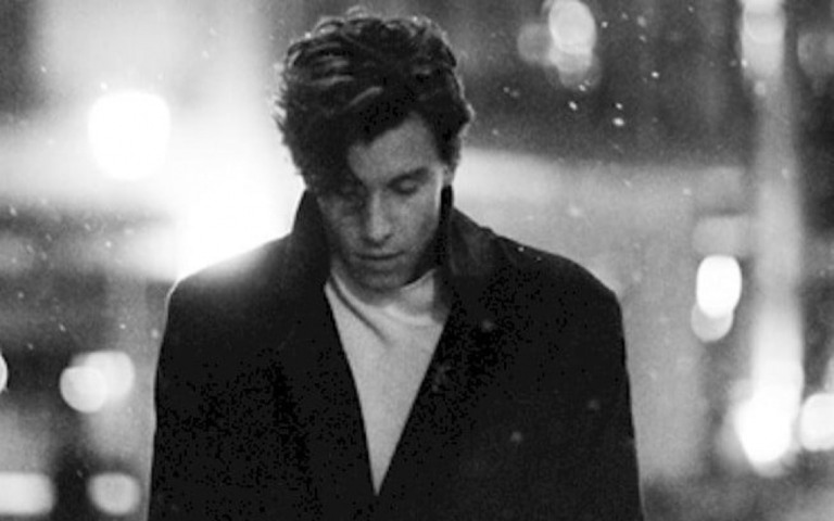Shawn Mendes anuncia clipe de canção sobre Camila Cabello